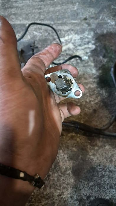 Vând piese stare buna