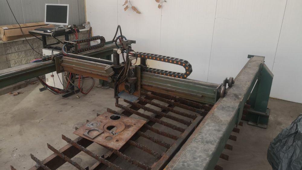 Газорез,управление мач3. Размери на рязане 3м.на 1.75м.