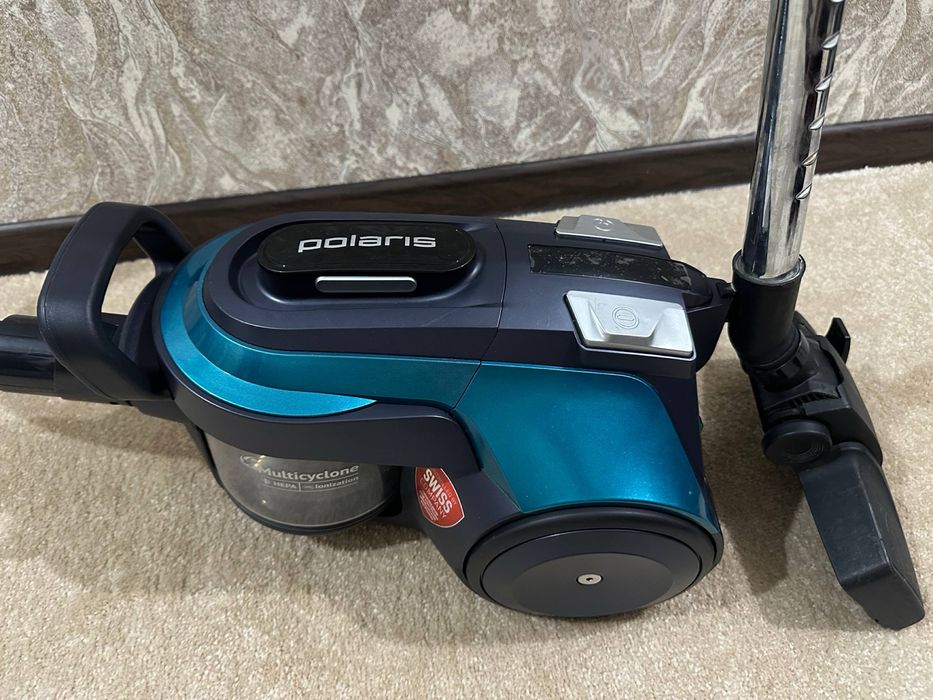 Пылесос в отличном состоянии Поларис