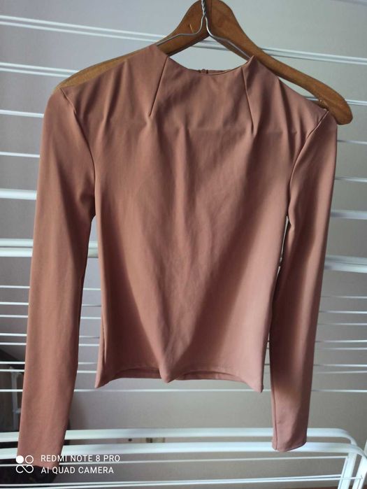 Ластична блуза по тялото ZARA (S)