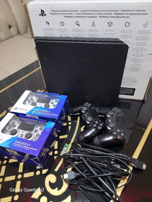 PS4 Slim 1TB 9.00 gold hen+ 4 ta Joystik