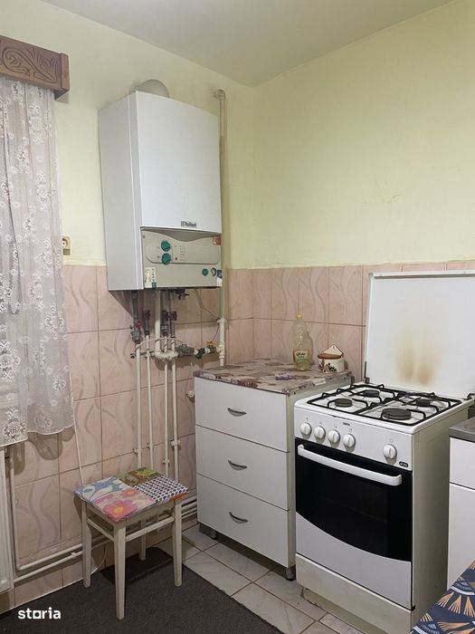 Apartament cu 4 camere CETATE