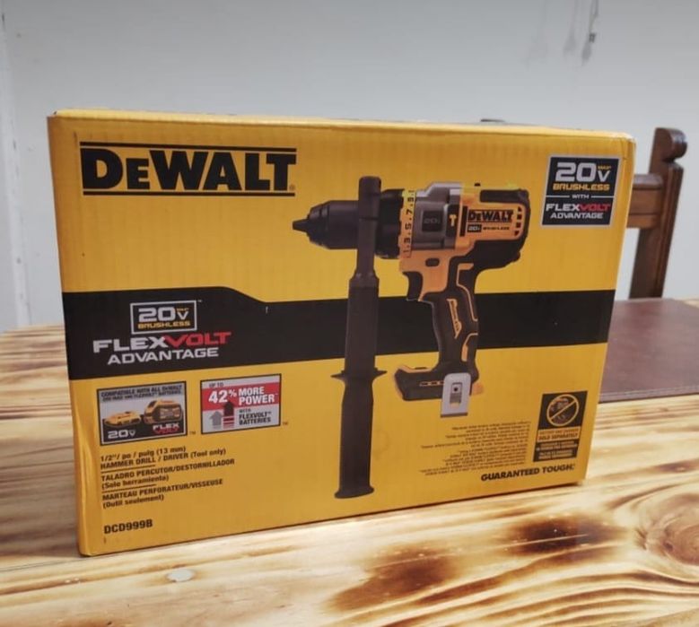 Новый Dewalt DCD999 Срочно Девалт шуруповёрт