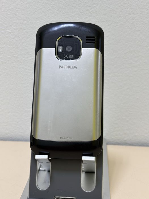 Nokia E5-00 Нокия