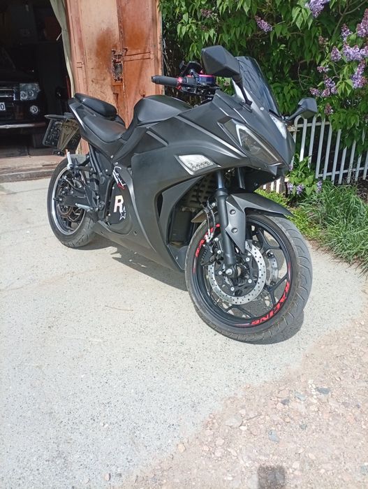 Продам электробайк YAMAHA R3