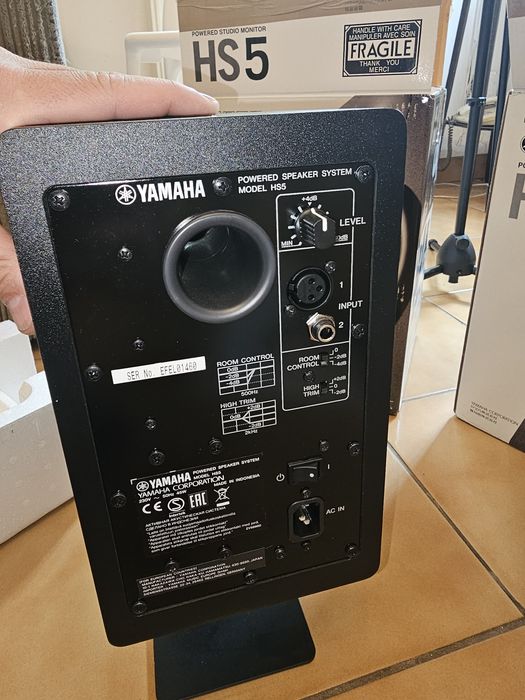 Boxe Studio Yamaha  HS5 Amplificate Impecabile