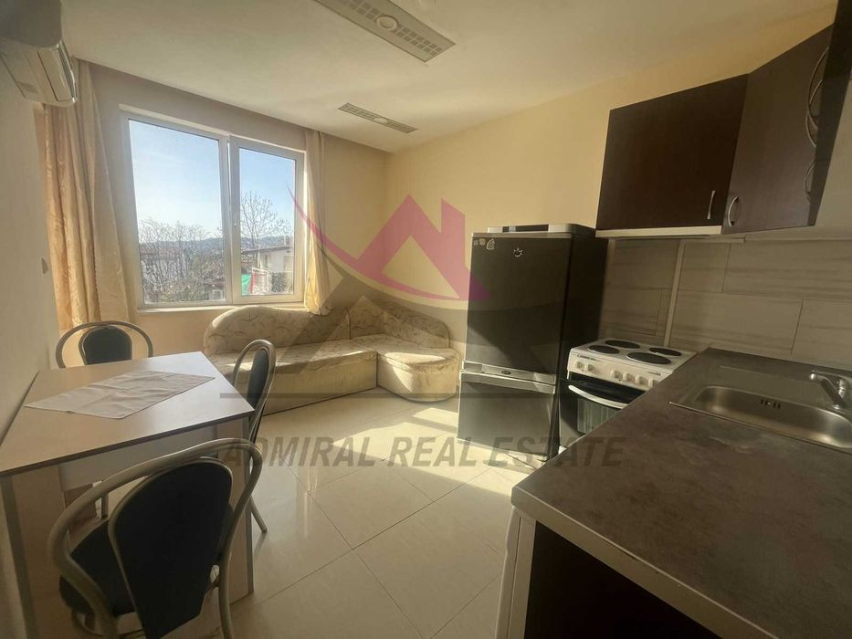 Дава се под наем Двустаен апартамент в Варна, Бриз - 60 кв.м за 348.84 € - Снимка #1