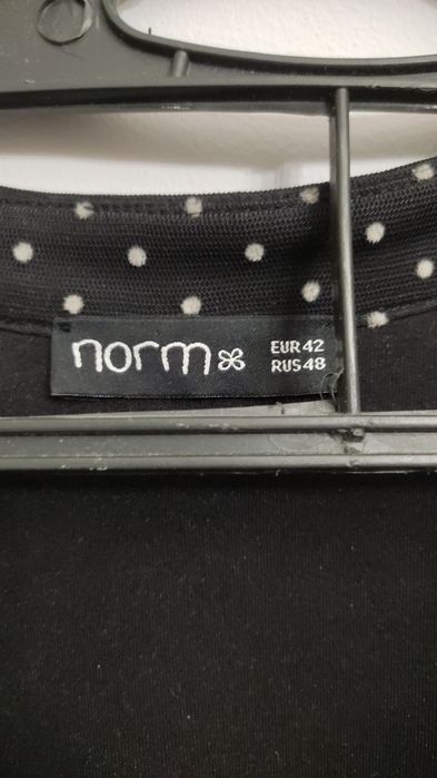 Продам платье 48 размера  norm