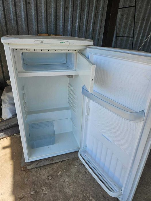 Продаю холодильник