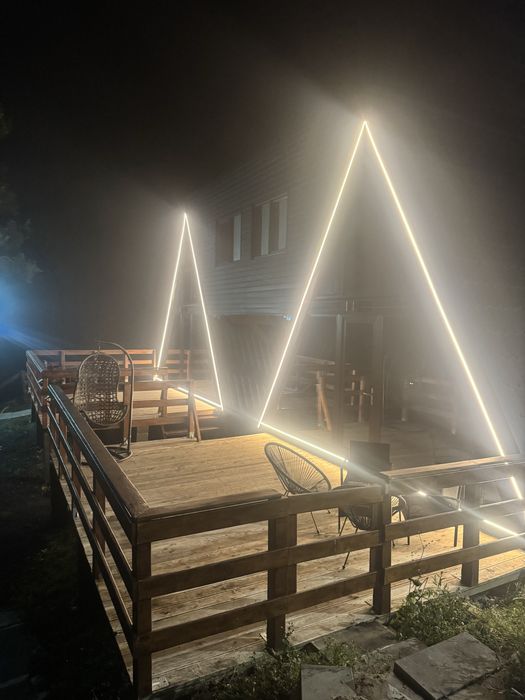 Inchiriez cabane A frame de Craciun si Revelion