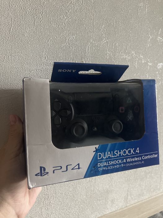 Оригинал. оригинальный геймпад Sony DualShock 4 (PS4)