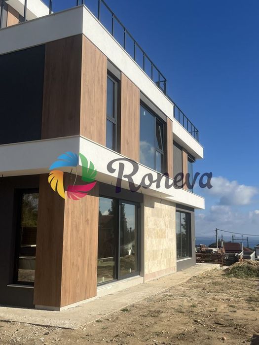 Къща в Варна-м-т Св. Никола площ 350 цена 585000