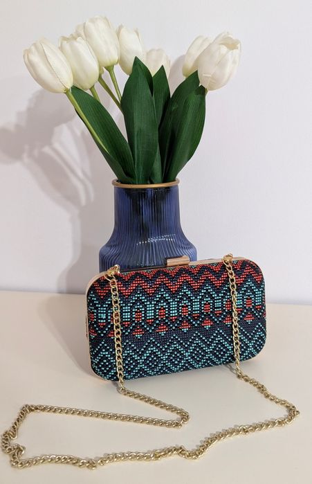 Plic de seară deosebit, model elegant,produs premium