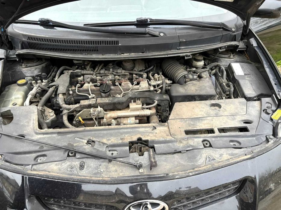 Тойоти аурис ,Toyota Auris на части