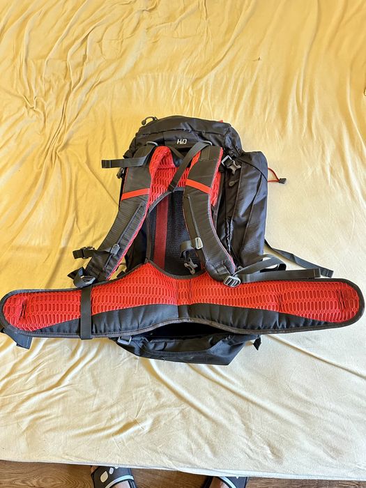 Раница планина Ferrino Finisterre 38L дишаща мрежа