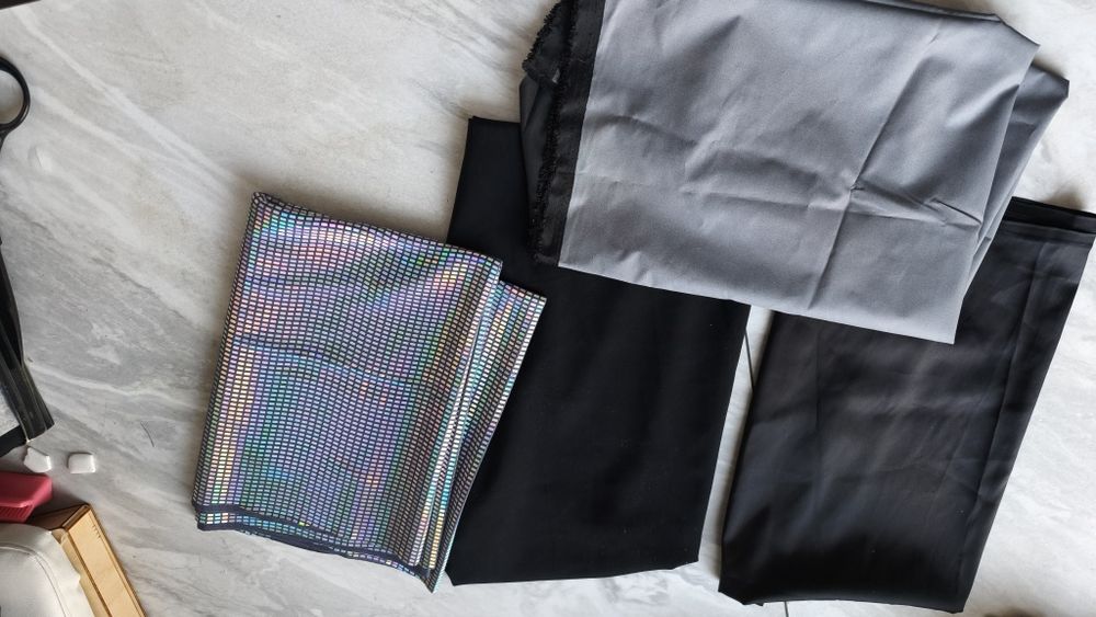 Отдам даром куски тканей