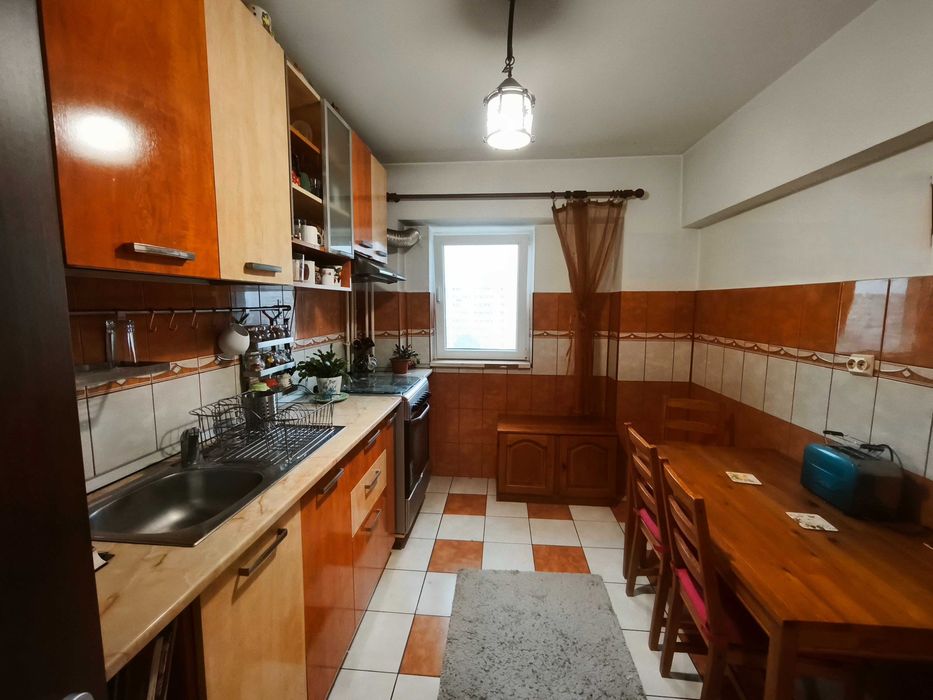 Apartament 3 camere, semidecomandat, zona Piata Iancului