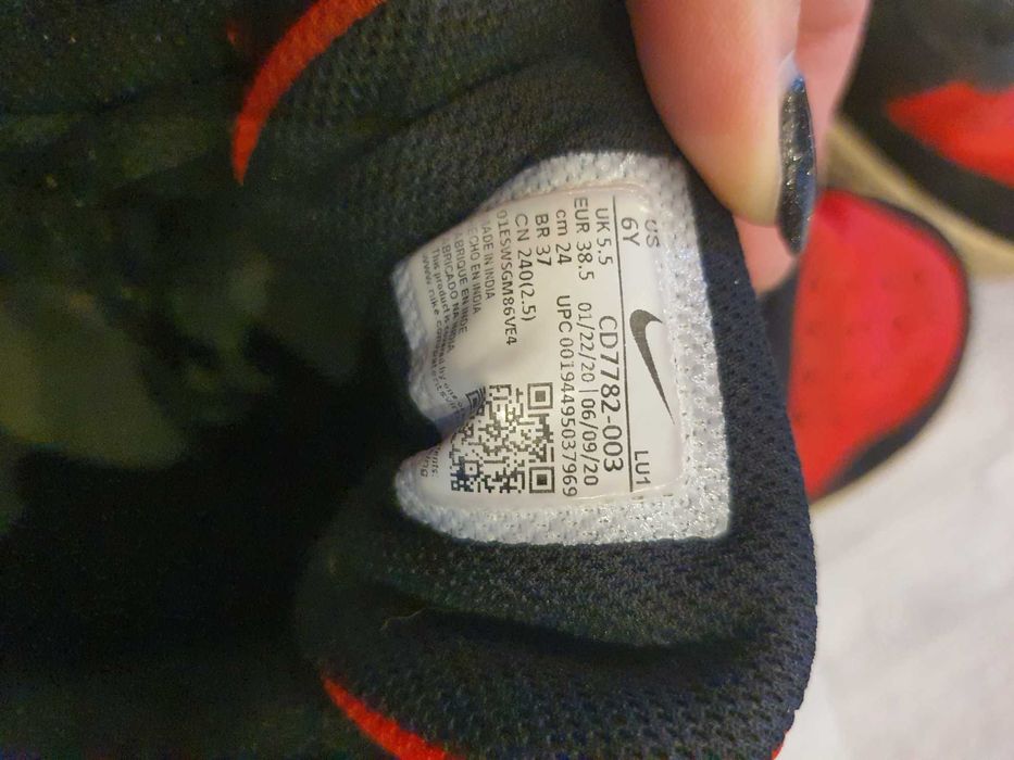 Маратонки Nike номер 38.5