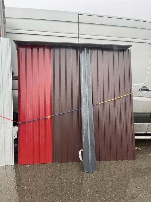Tablă cutată metalică, rezistentă și durabilă. Prețul începe dela 20 lei bucata  Perfectă pentru garduri și construcții.