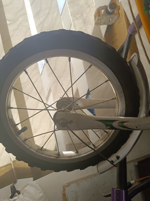 Продам детский четырехколесный велосипед