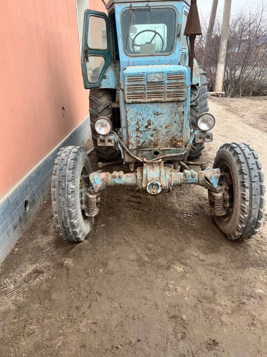 Traktor T-40 ko’k rang
