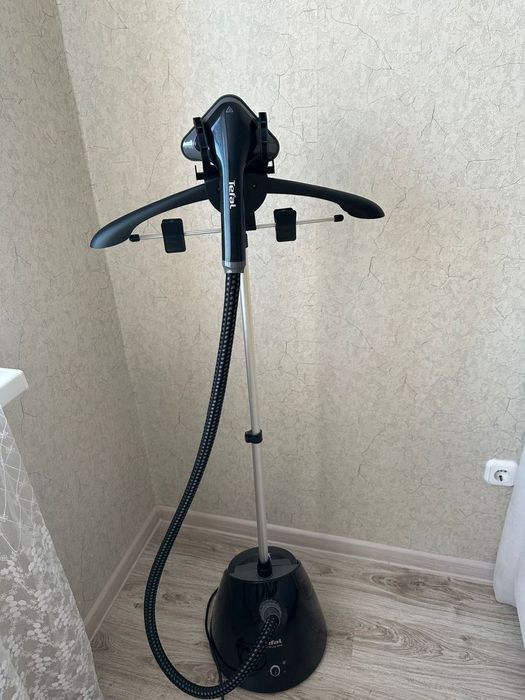 Продам отпариватель Tefal