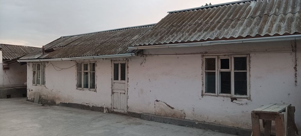 Уй сотилади. 2-хона 3 сотих.Ахмад Яссавийда Юкори Чирчик т. 26000 у.е.