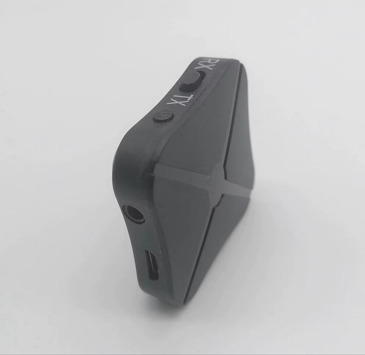 Bluetooth Трансмитер /  Ресивър 2в1 | AUX, TV, Колa, Wireless