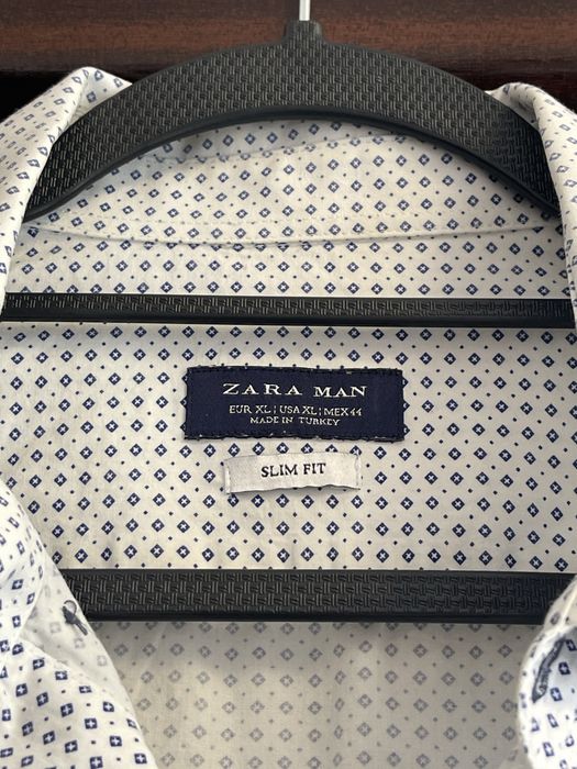 Camasa barbati Zara alba cu model - marimea XL - stare foarte buna