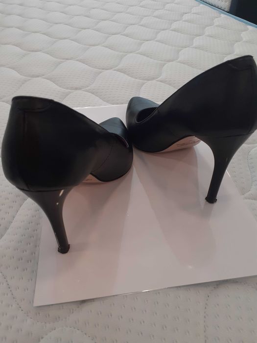 Дамски обувки естествена кожа с висок ток