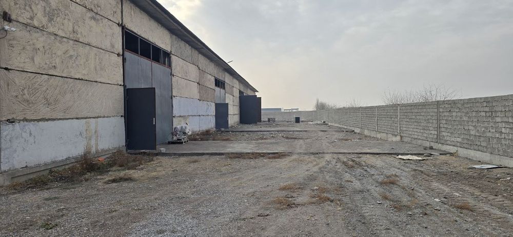 Куйчирчикский район, база, 59 соток, 900м2 ангар, ориентир Аккурган