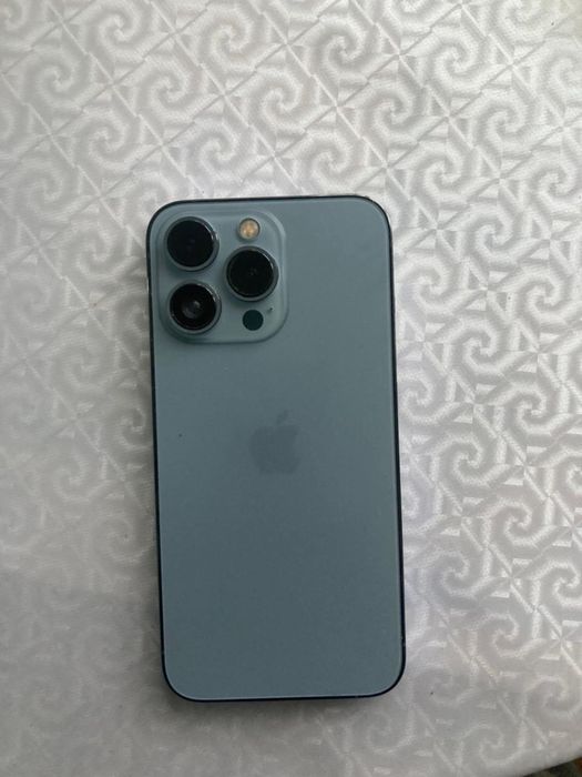 Iphone 13 про в хорошем состаяние