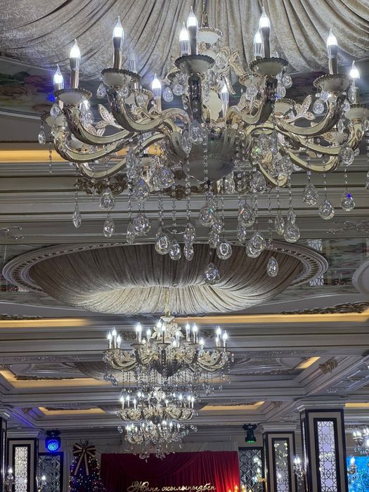 Продаются Люстра буу