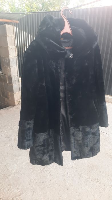 Продам пальто в хорошем состоянии