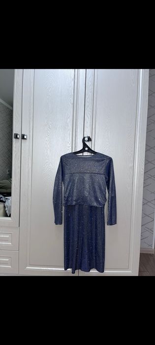 Продам платья детские