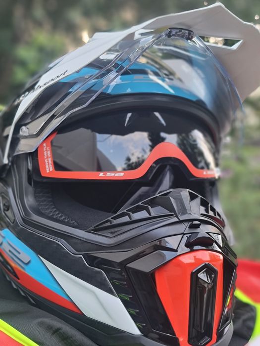 Карбоновый шлем LS2 MX701 Explorer