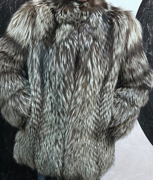 Продам шубу из чернобурки