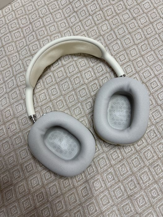 Продам AirPods Max (1-го поколения), белые