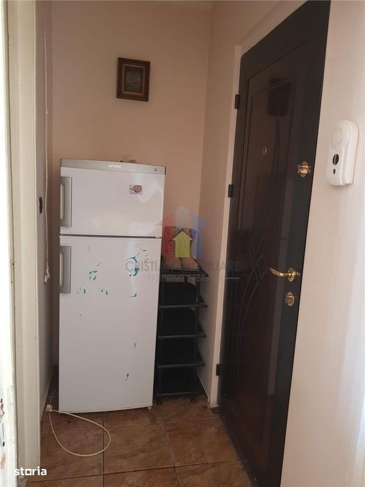 Garsoniera Mobilata si Utilata, bloc cu lift, Viziru 3 - Ciocarlia