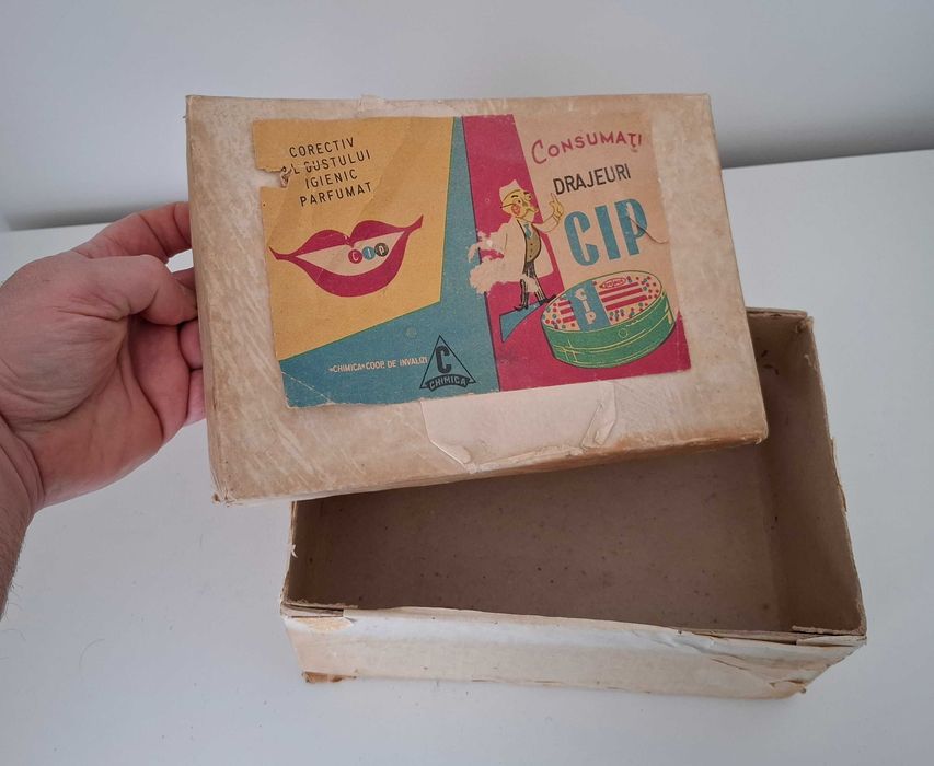 Cutie veche romaneasca bomboane "CIP" - comunist - colectie - drajeuri