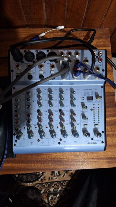 Alesis Multimix 8 FX