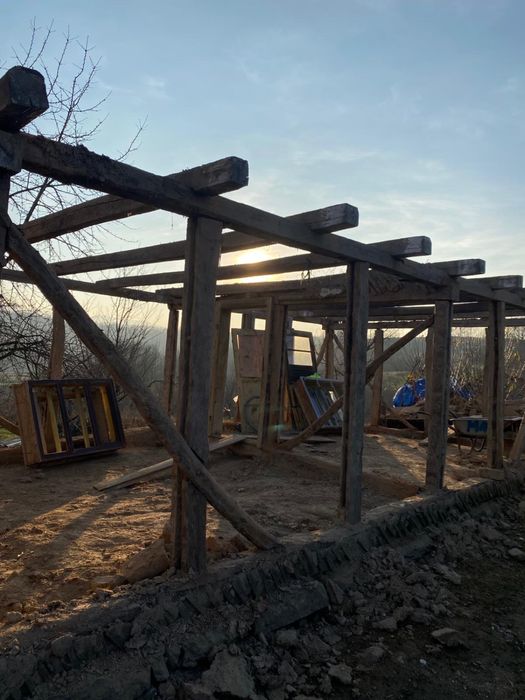 Vând lemn de stejar