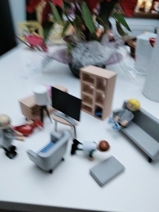 jucărie Mobilier living cu 4personaje