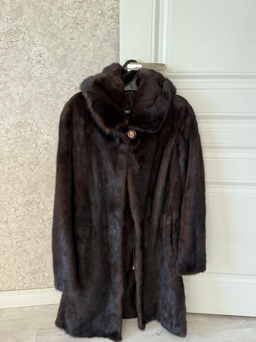 Продам норковую шубу