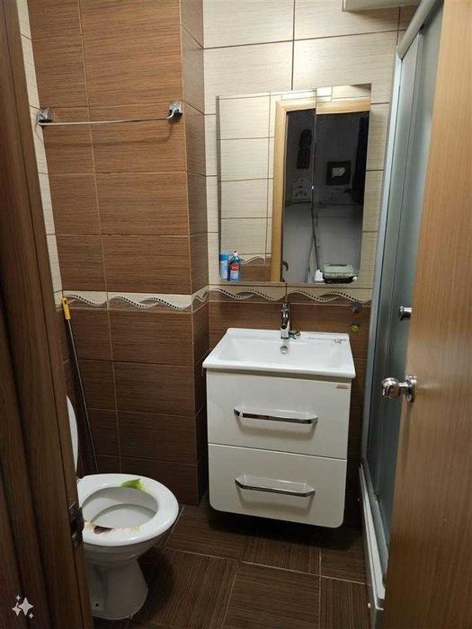 Дава се под наем Двустаен апартамент в Бургас, Славейков - 63 кв.м за 204 € - Снимка #1