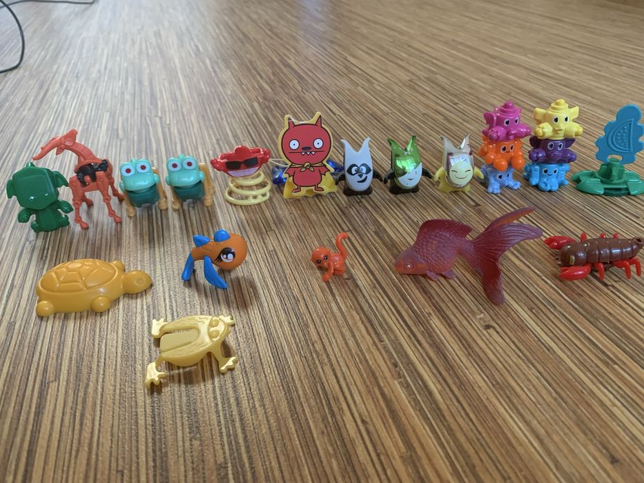 Киндер игрушки по 150 тг