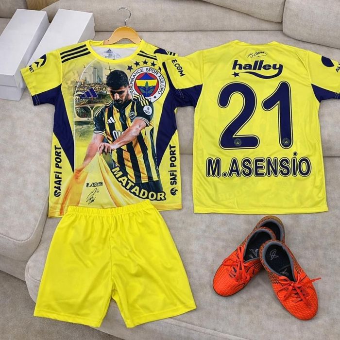 Детски футболни екипи