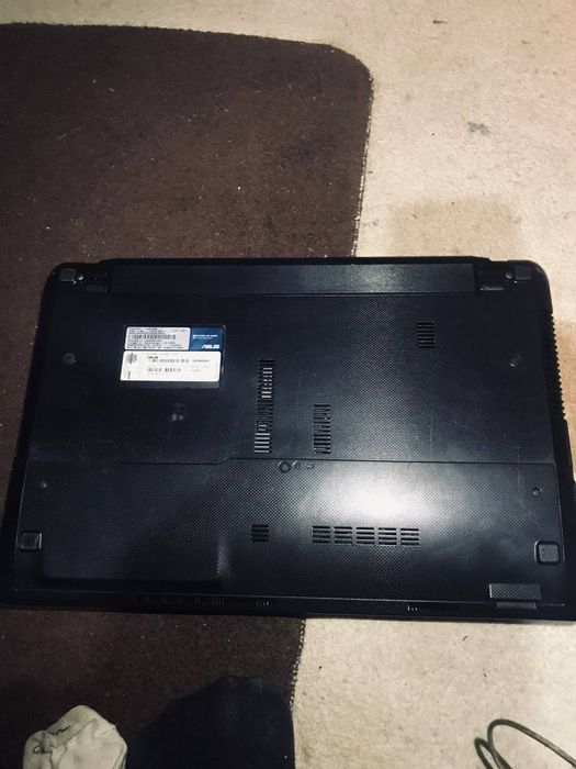 ASUS noutbuk sotiladi