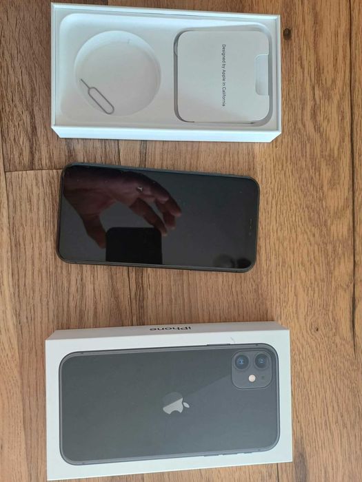 Vând Iphone 11 impecabil