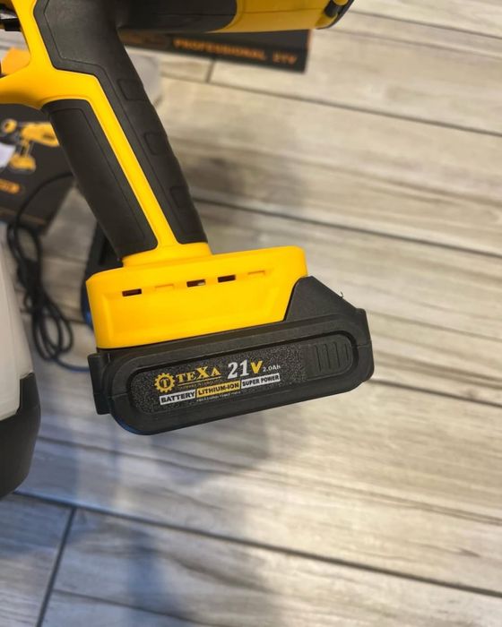 Краскапульт аккумуляторный. Мощный